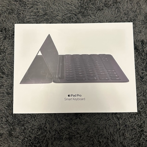 APPLE | Smart Keyboard for iPad - Picture 1 of 4